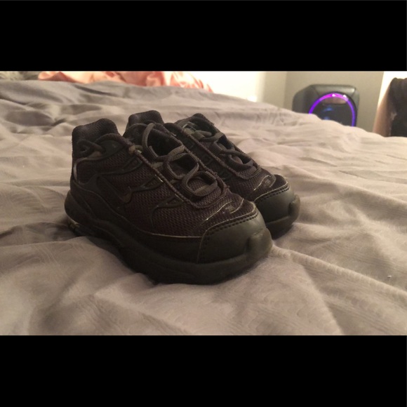 black toddler air max
